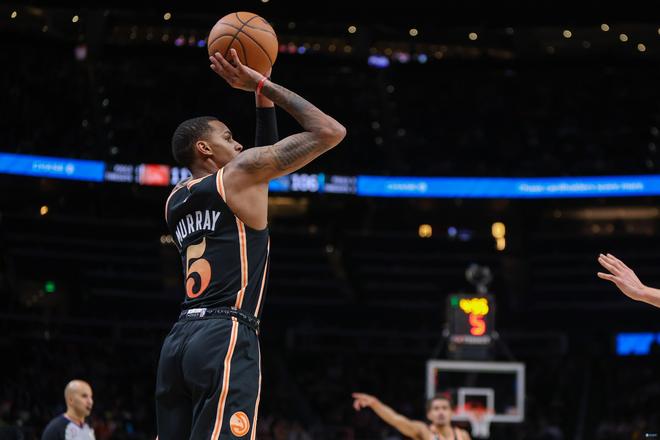 届比赛的两 届比赛的两