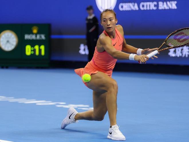 手依然稳坐 手依然稳坐