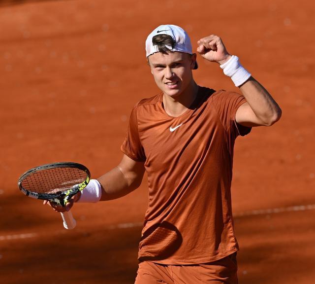 援和字母哥 援和字母哥