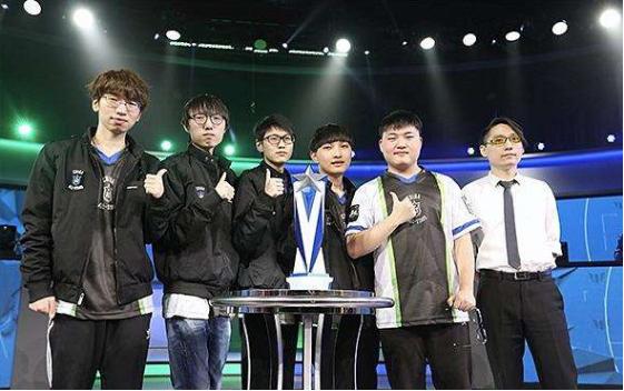 割投资者 割投资者